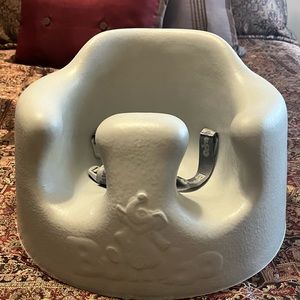 Baby Bumbo seat. Excellent condition!